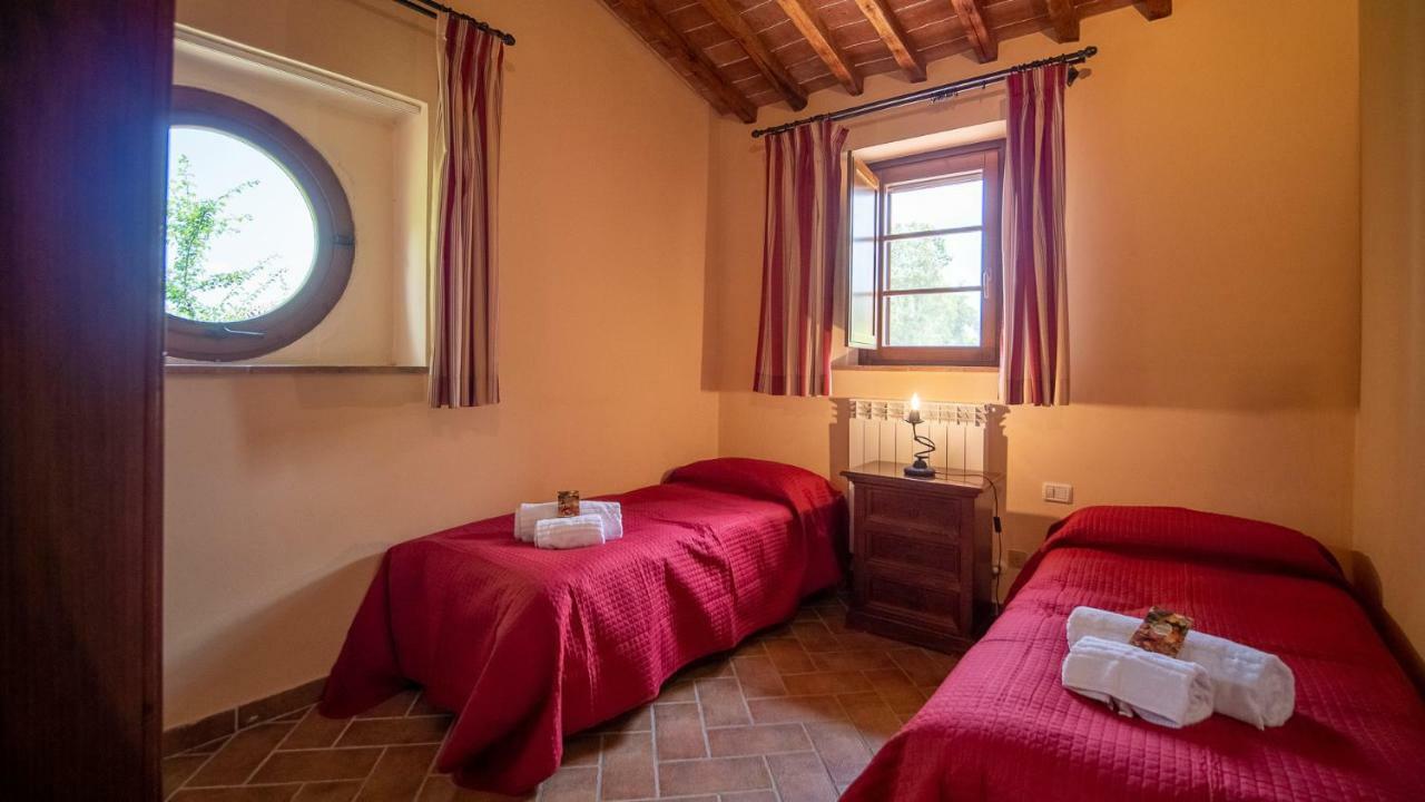 Poggio Al Palio Aparthotel San Lorenzo a Merse Exteriör bild