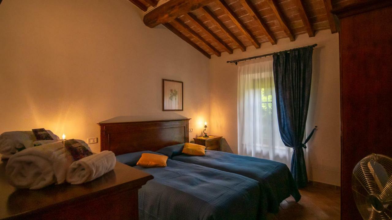 Poggio Al Palio Aparthotel San Lorenzo a Merse Exteriör bild