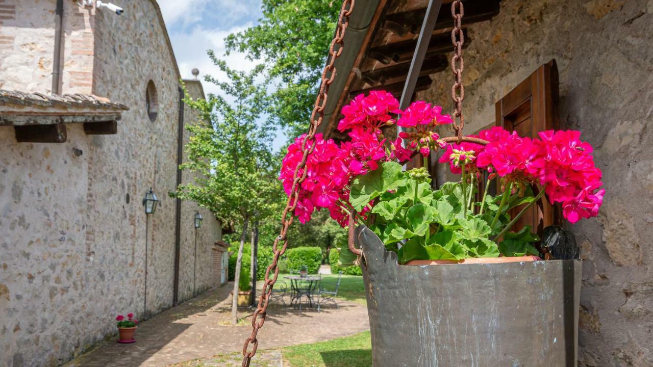 Poggio Al Palio Aparthotel San Lorenzo a Merse Exteriör bild