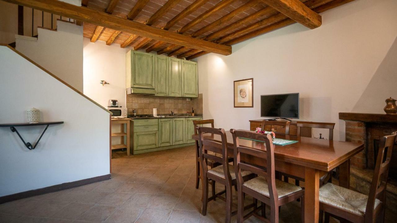 Poggio Al Palio Aparthotel San Lorenzo a Merse Exteriör bild